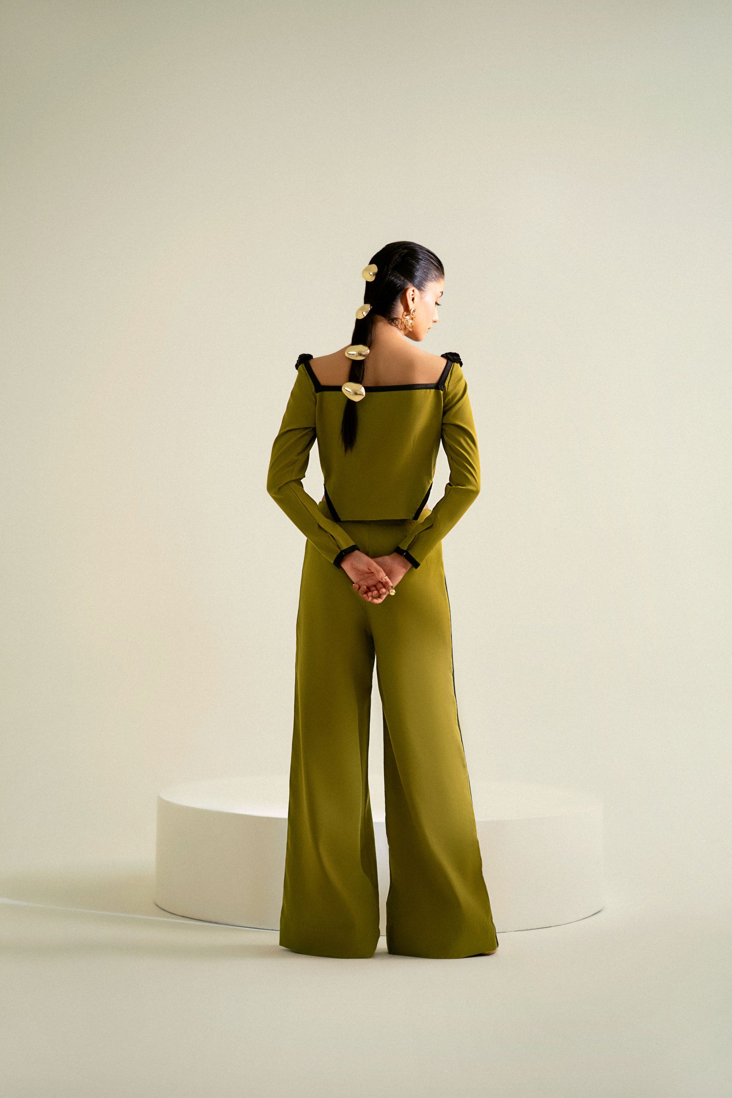 Olive Glamour